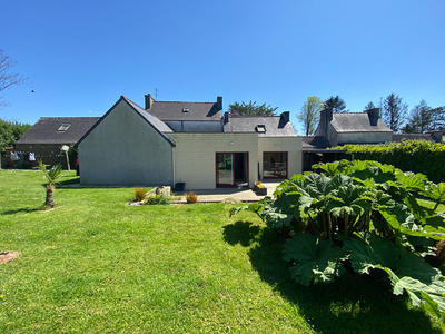 Maison - 148 m² - 8 pièces