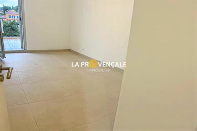 Appartement - 83 m² - 3 pièces