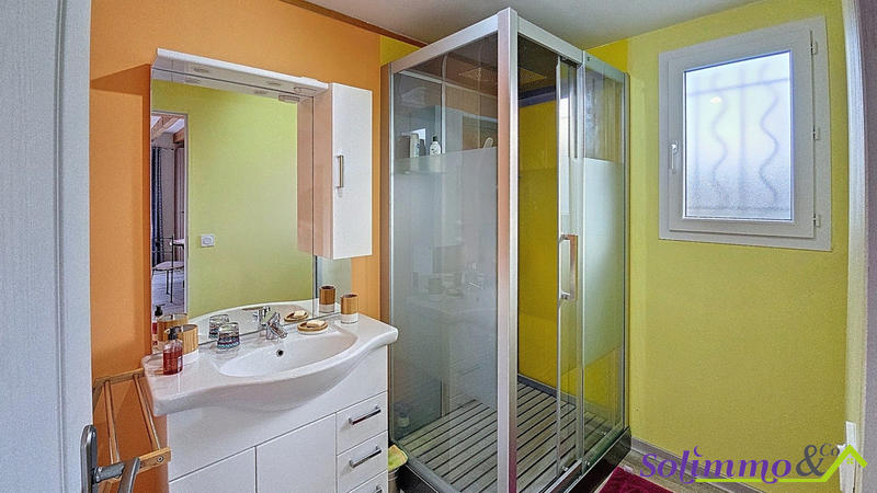 Villa - 90 m² - 4 pièces