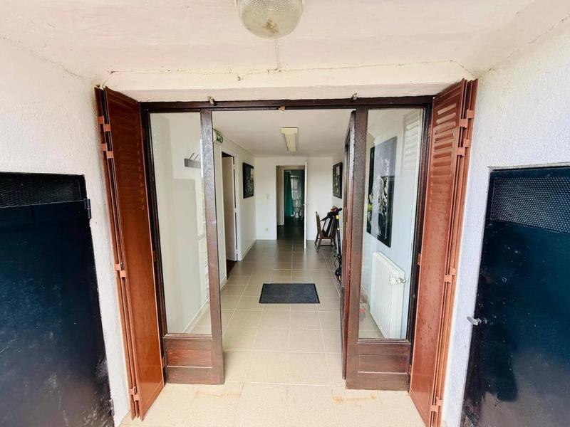 Maison - 202 m² - 6 pièces