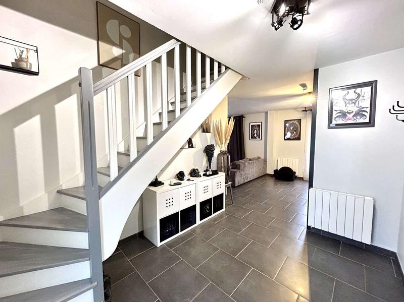 Maison traditionnelle - 130 m² - 8 pièces