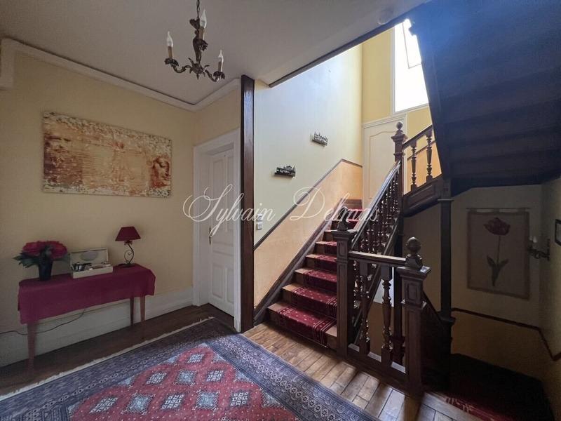 Château - 1 000 m² - 32 pièces