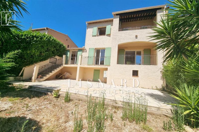 Villa - 90 m² - 4 pièces