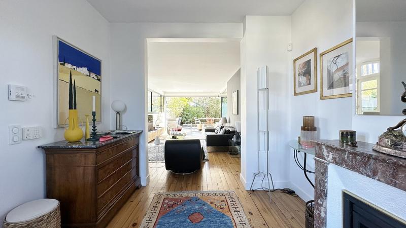 Appartement sur toit - 160 m² - 5 pièces