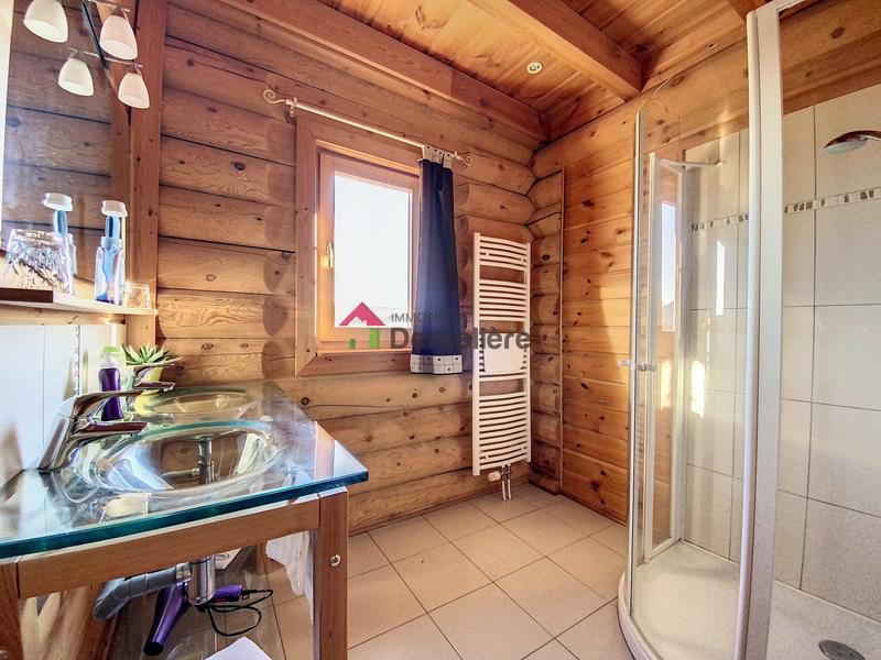 Châlet - 360 m² - 10 pièces