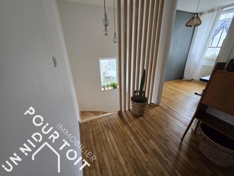 Maison - 179 m² - 7 pièces