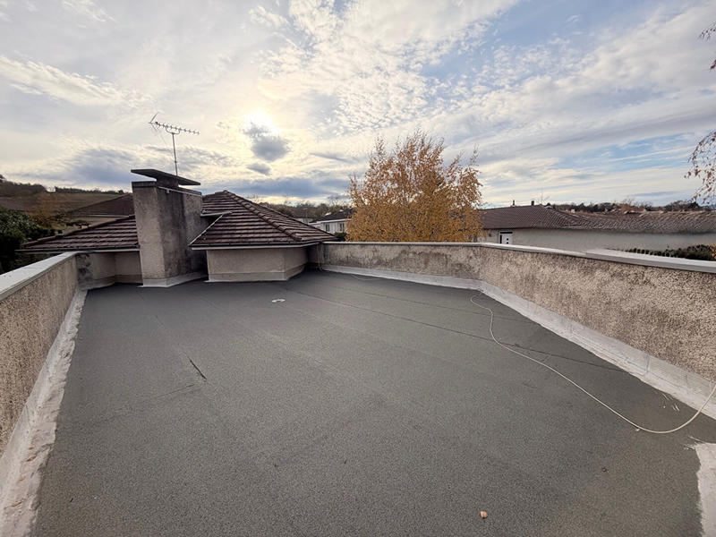 Maison - 97 m² - 3 pièces