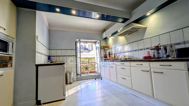 Appartement ancien - 140 m² - 7 pièces