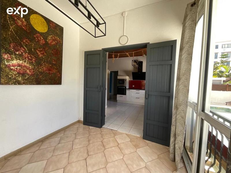 Maison - 310 m² - 8 pièces