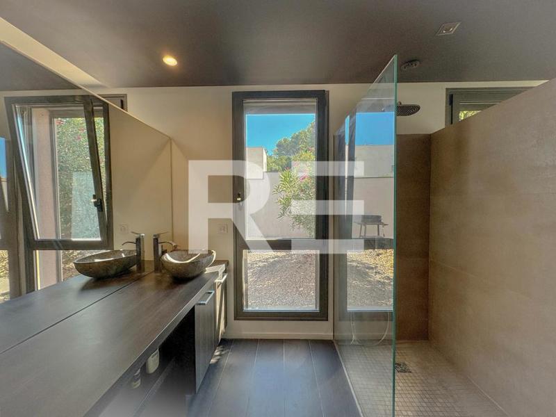 Villa - 110 m² - 5 pièces