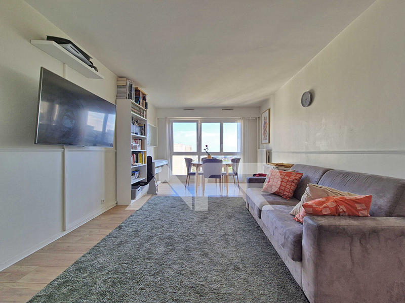 Appartement - 80 m² - 4 pièces