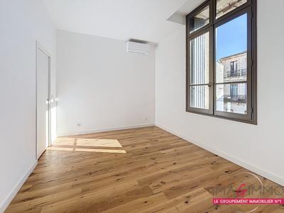 Appartement - 79 m² - 4 pièces