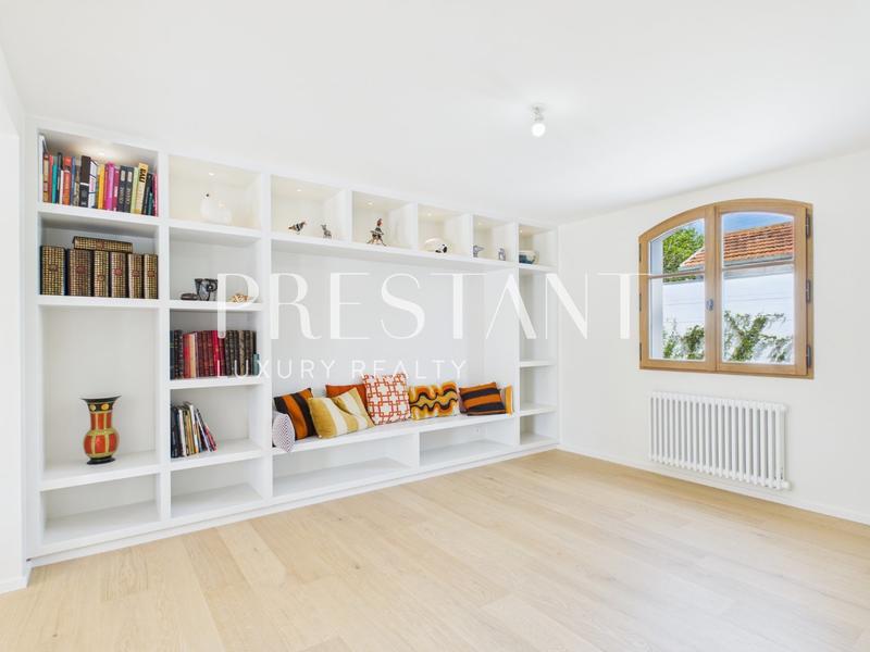 Maison - 231 m² - 7 pièces