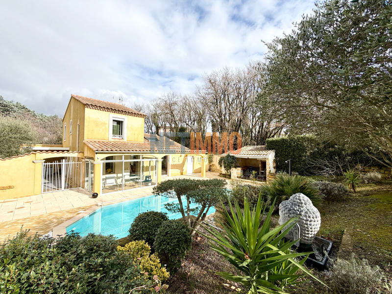 Maison - 140 m² - 5 pièces