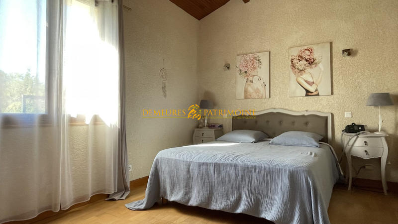 Maison - 194 m² - 5 pièces