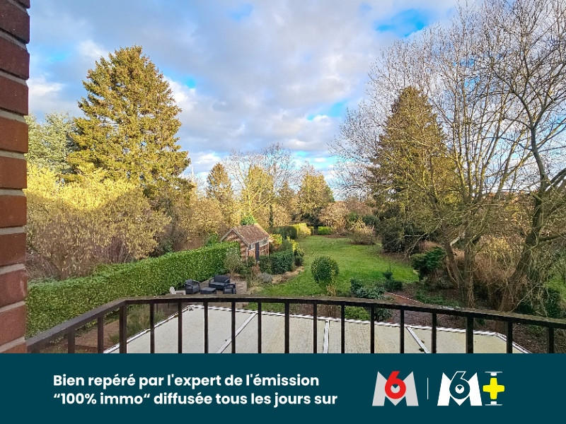 Maison - 250 m² - 10 pièces