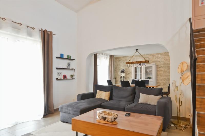 Maison - 105 m² - 5 pièces