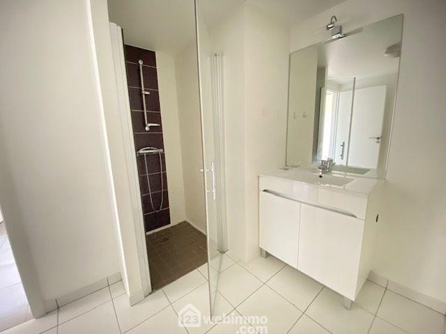 Appartement - 77 m² - 3 pièces