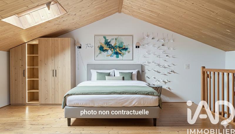 Maison - 225 m² - 10 pièces