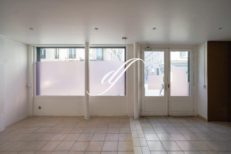 Local commercial - 330 m²