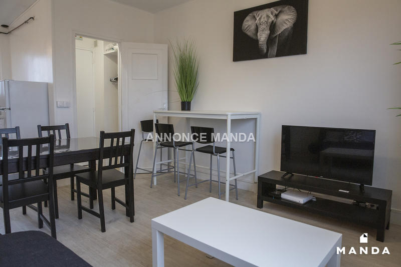 Chambre - 9 m² - 4 pièces