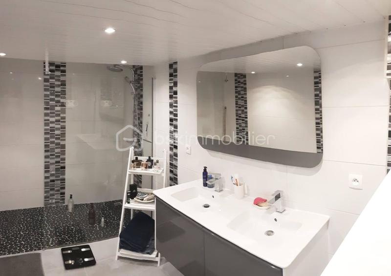 Maison de village - 150 m² - 8 pièces