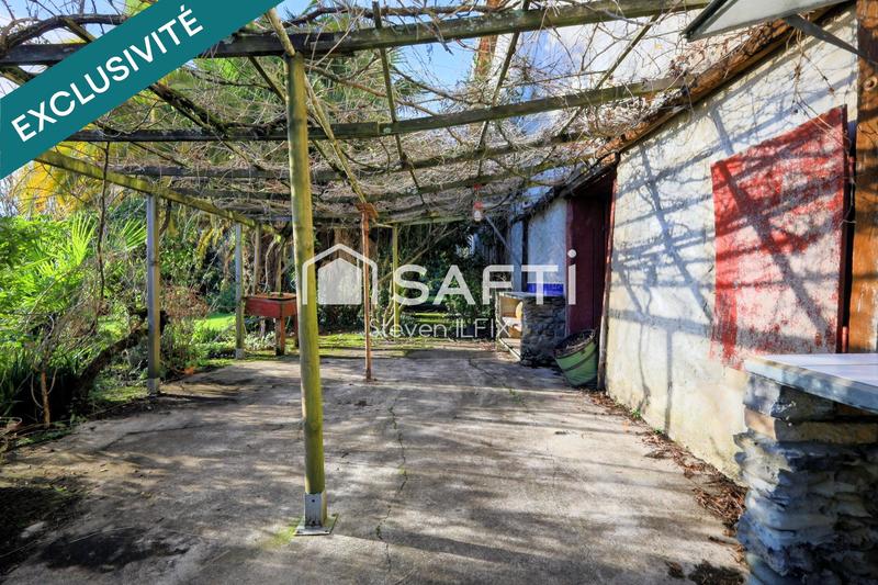 Maison - 295 m² - 9 pièces