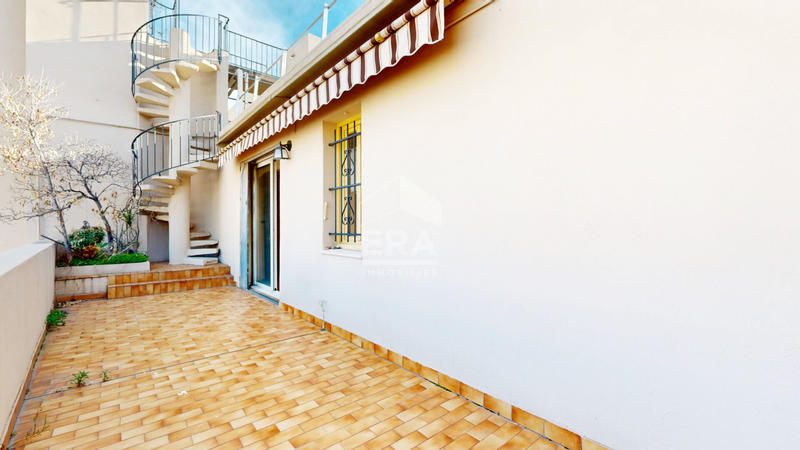 Appartement - 156 m² - 6 pièces