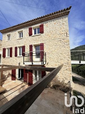 Maison - 167 m² - 6 pièces