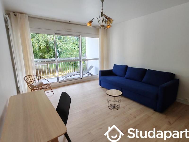 Chambre - 9 m² - 1 pièce