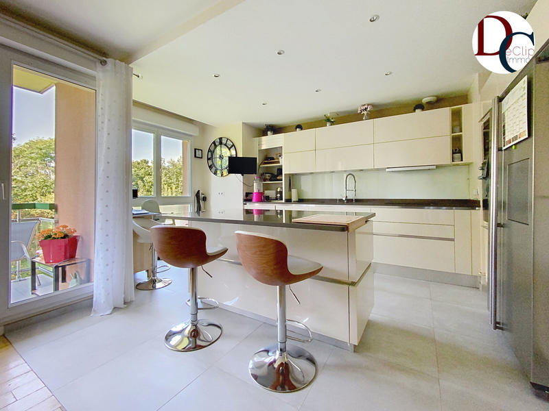 Appartement - 122 m² - 4 pièces