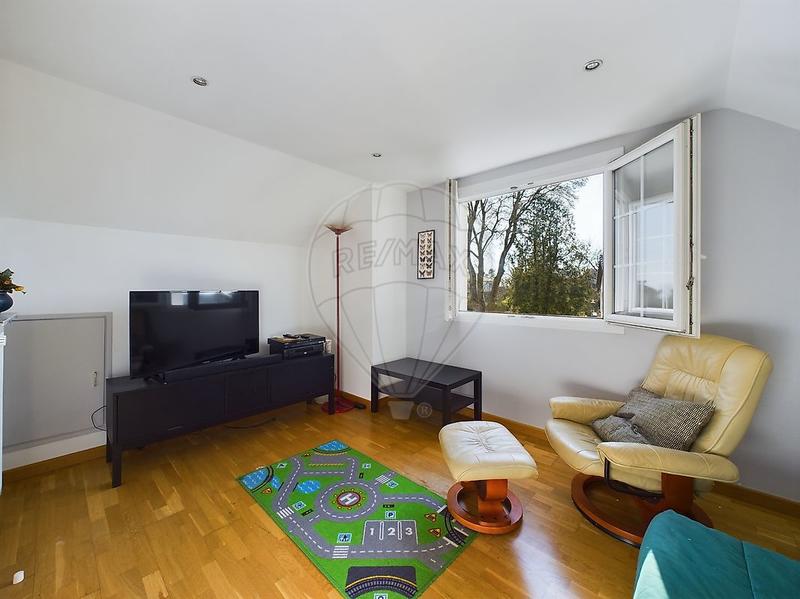 Maison - 150 m² - 8 pièces