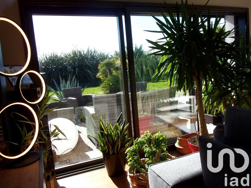 Maison - 221 m² - 9 pièces