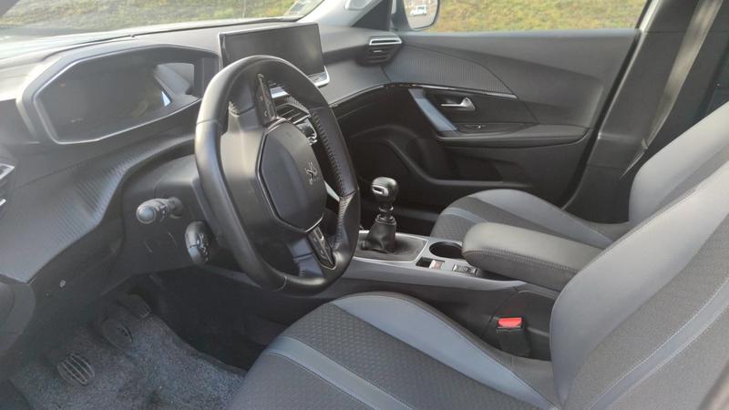 Peugeot 2008 II 1.2 Puretech 100 Allure