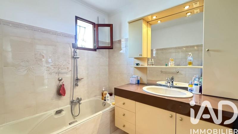 Maison - 105 m² - 4 pièces