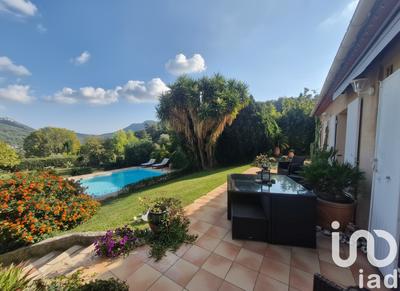 Maison - 126 m² - 6 pièces