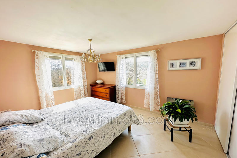 Maison - 138 m² - 4 pièces