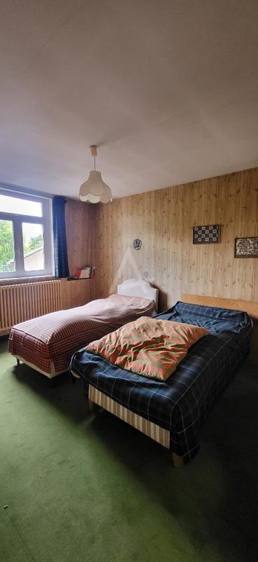 Maison - 440 m² - 14 pièces