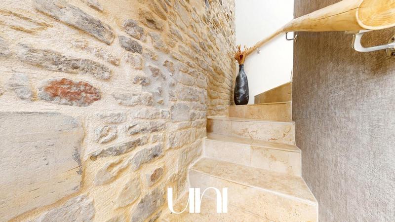 Maison - 105 m² - 4 pièces