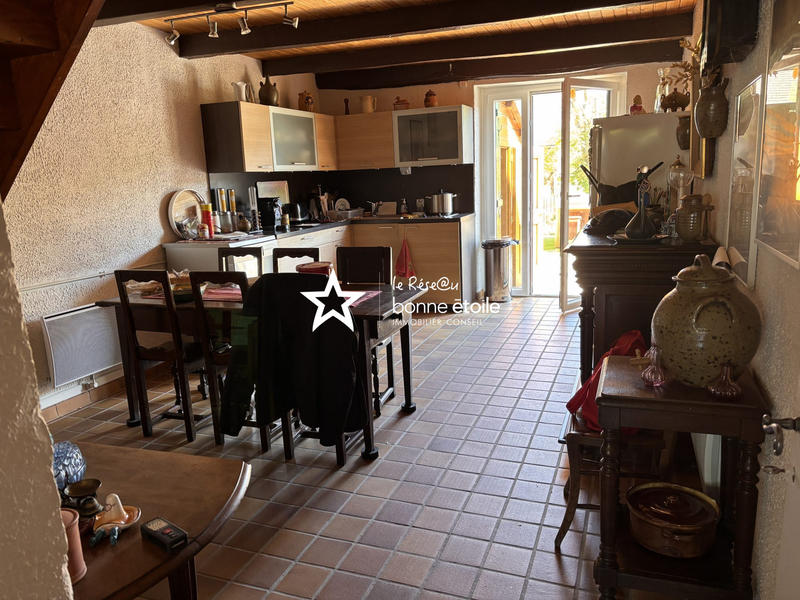 Maison - 94 m² - 5 pièces