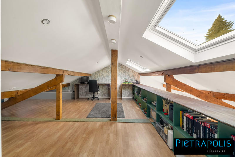 Maison - 161 m² - 6 pièces