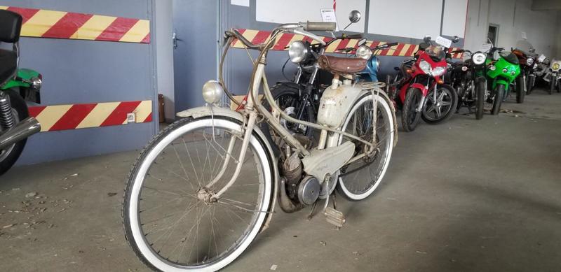 Motobécane-Motoconfort Av 33 mobylette 0049 Av33