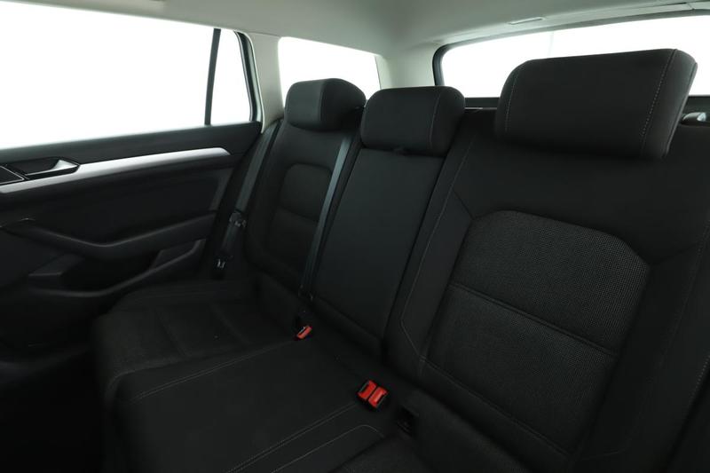 Volkswagen Passat Sw 1.4 Tsi Act BlueMotion Tech Confortline Dsg7 150 ch