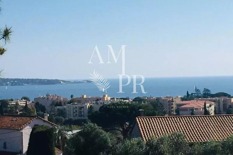 Propriété - 270 m² - 11 pièces