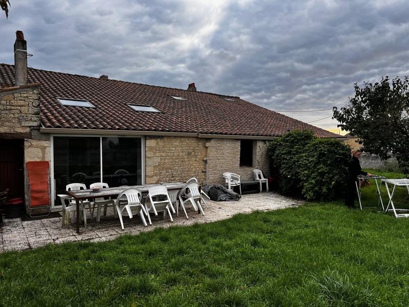 Maison - 192 m² - 6 pièces
