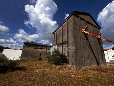 Grange - 280 m² - 2 pièces