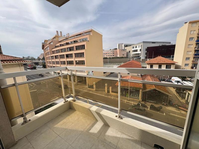 Studio - 21 m² - 1 pièce