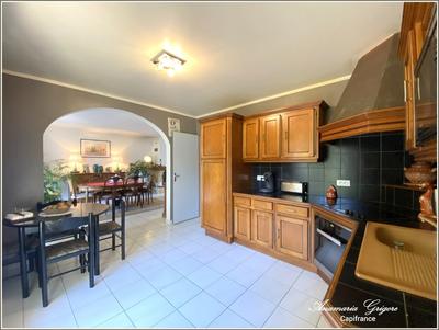 Maison - 180 m² - 6 pièces