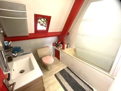 Maison traditionnelle - 98 m² - 5 pièces