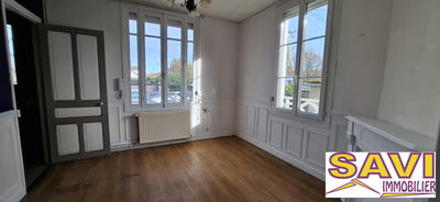 Maison - 80 m² - 4 pièces